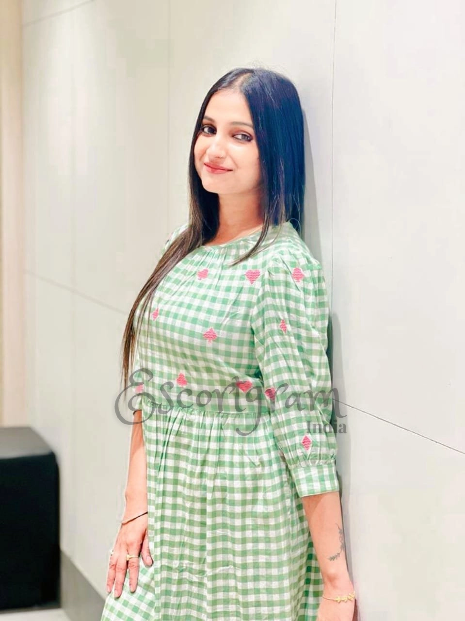 Call Girl KOLKATA Shivani