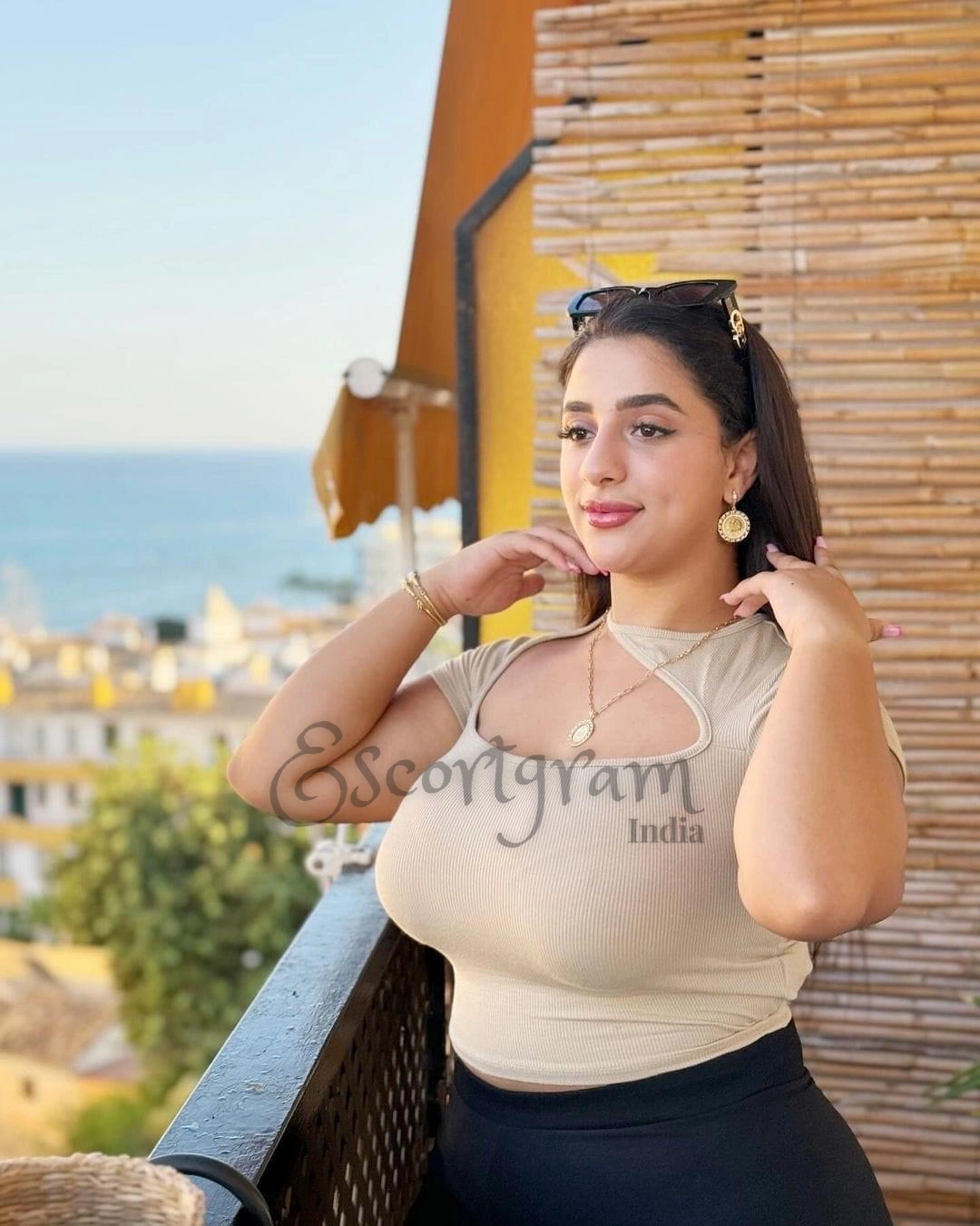 Call Girl Kolkata Minakshi