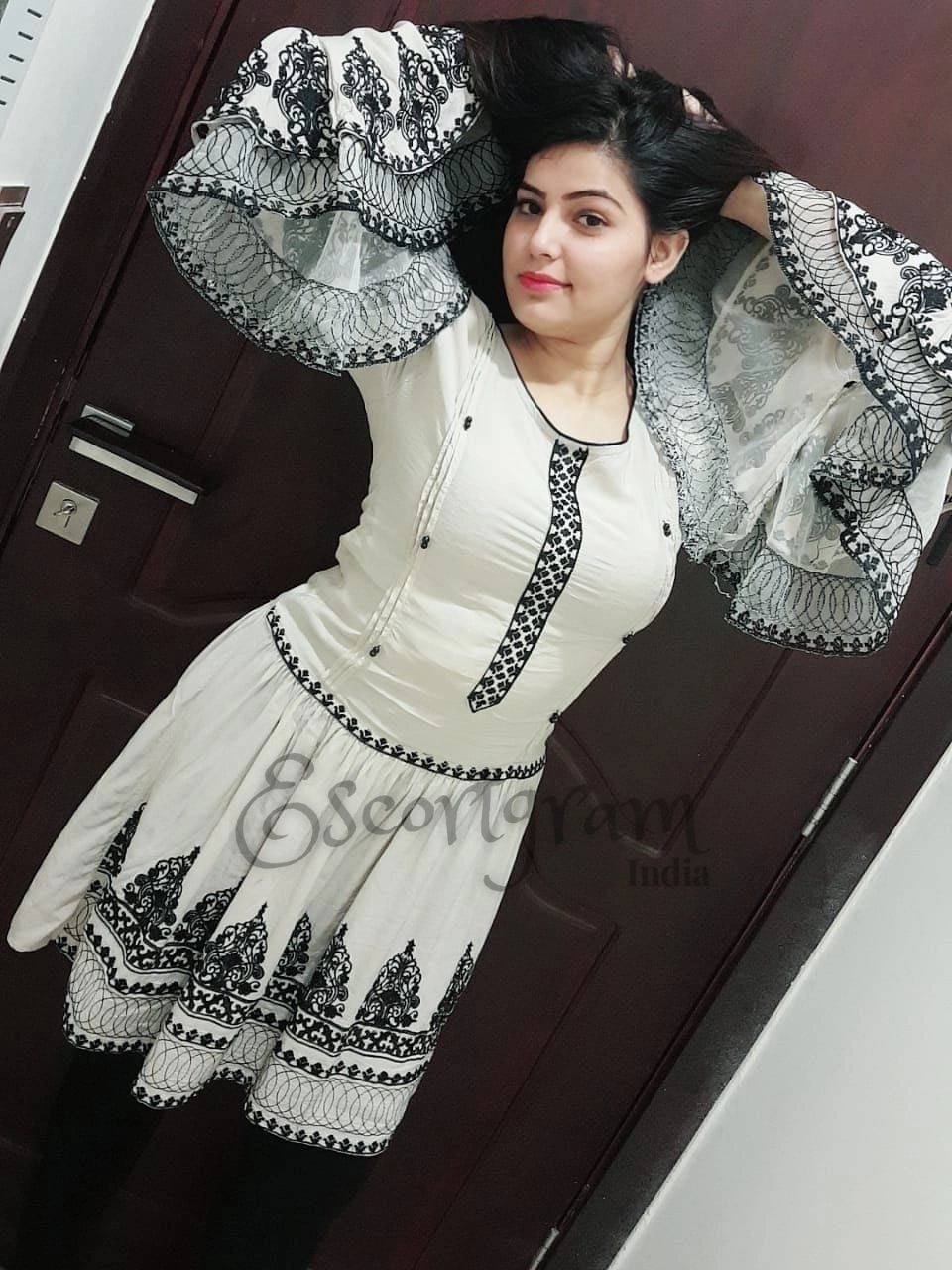 Call Girl KOLKATA Zarina Khan